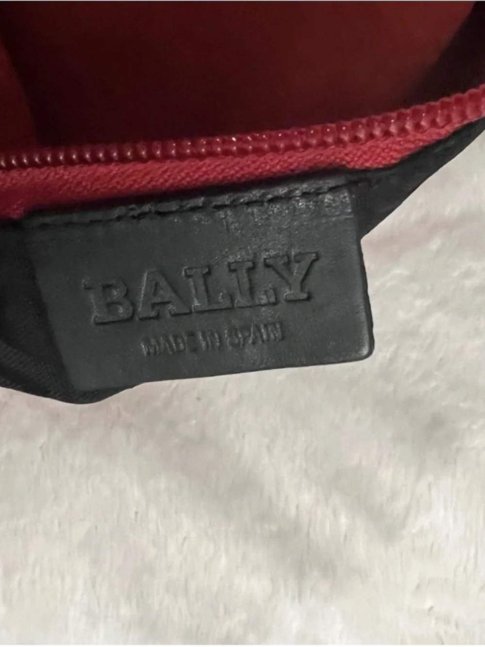 💚 Bally Switzerland Leather Black Shoulder Bag With Inside Pouch💚